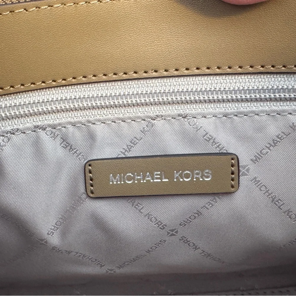 Michael Kors Sheila Medium Ombré Signature Logo Satchel -Husk